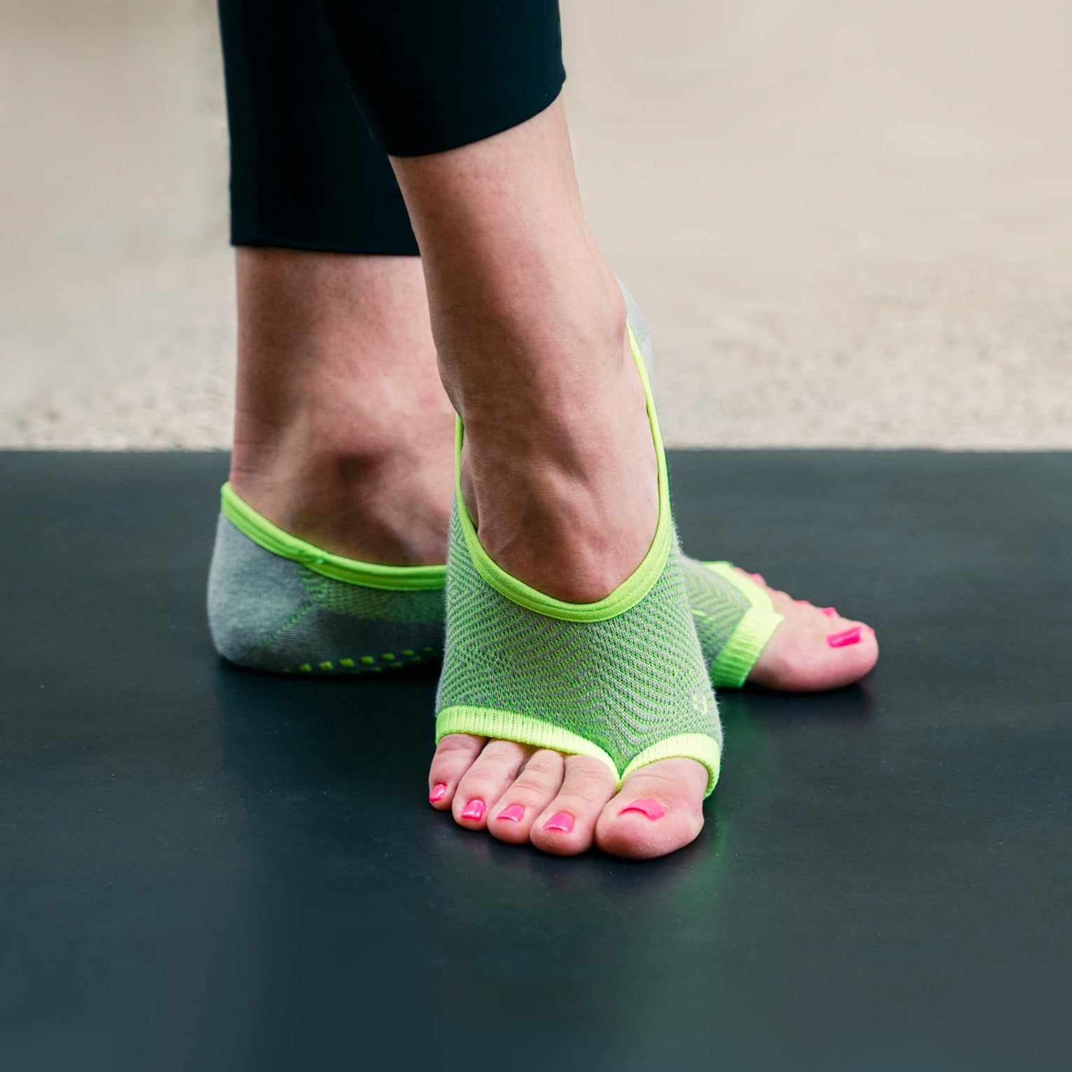 Tucketts Ballerina Grey Lime Geo Pilates Socks - Non-Slip Grip, Open Toe, Barre & Yoga - Women's